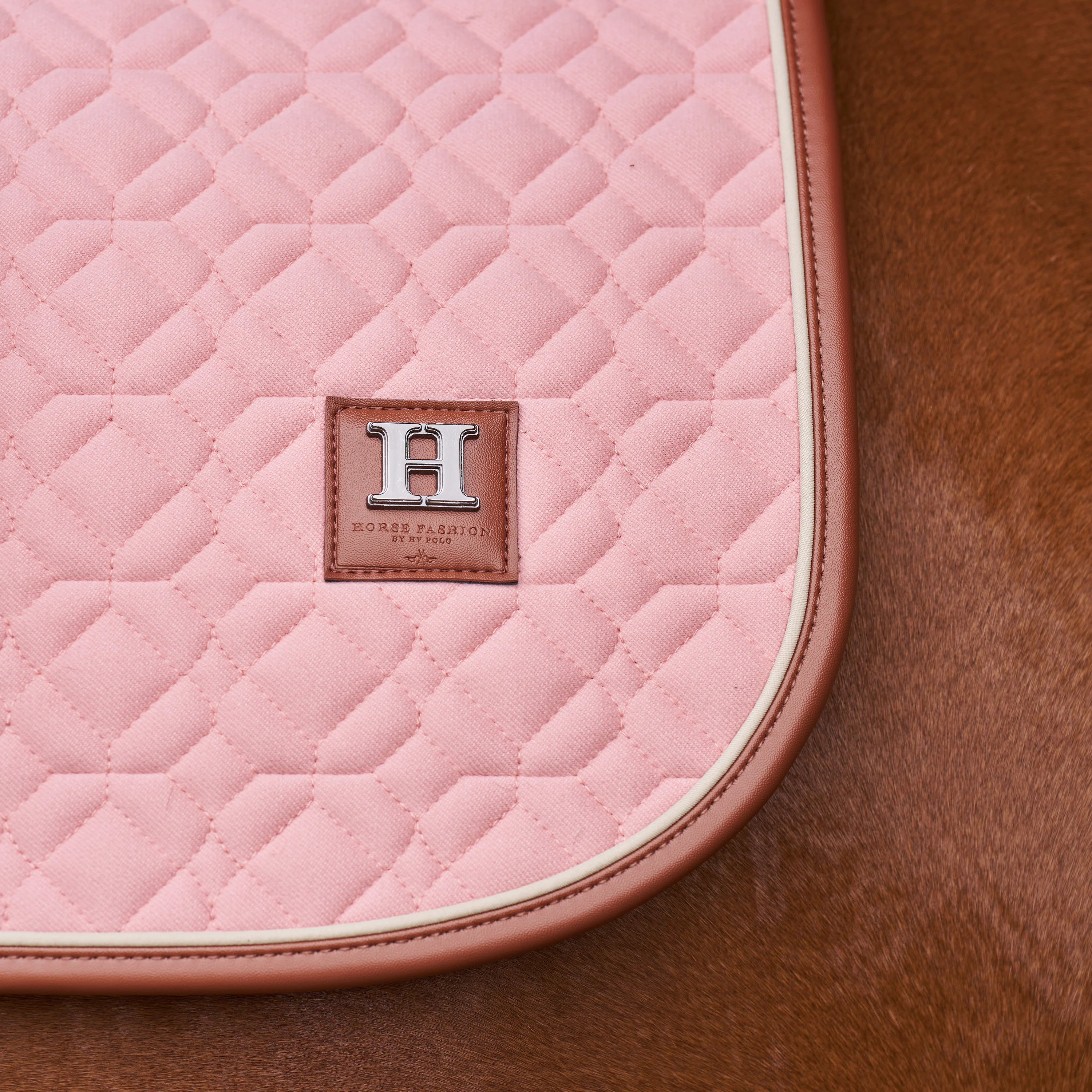 HV Polo Saddlepad HVPLuxi GP Pretty Pink Full - Image 2
