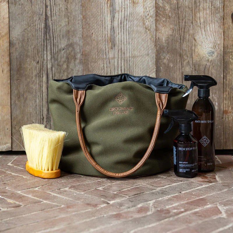 Kentucky Horsewear Grooming Bag Canvas Kaki - Image 2