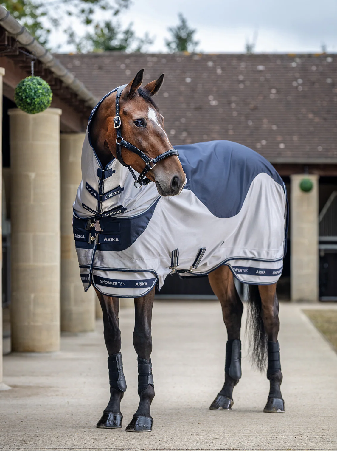 Le Mieux Arika Shower-Tek Fly Rug Navy