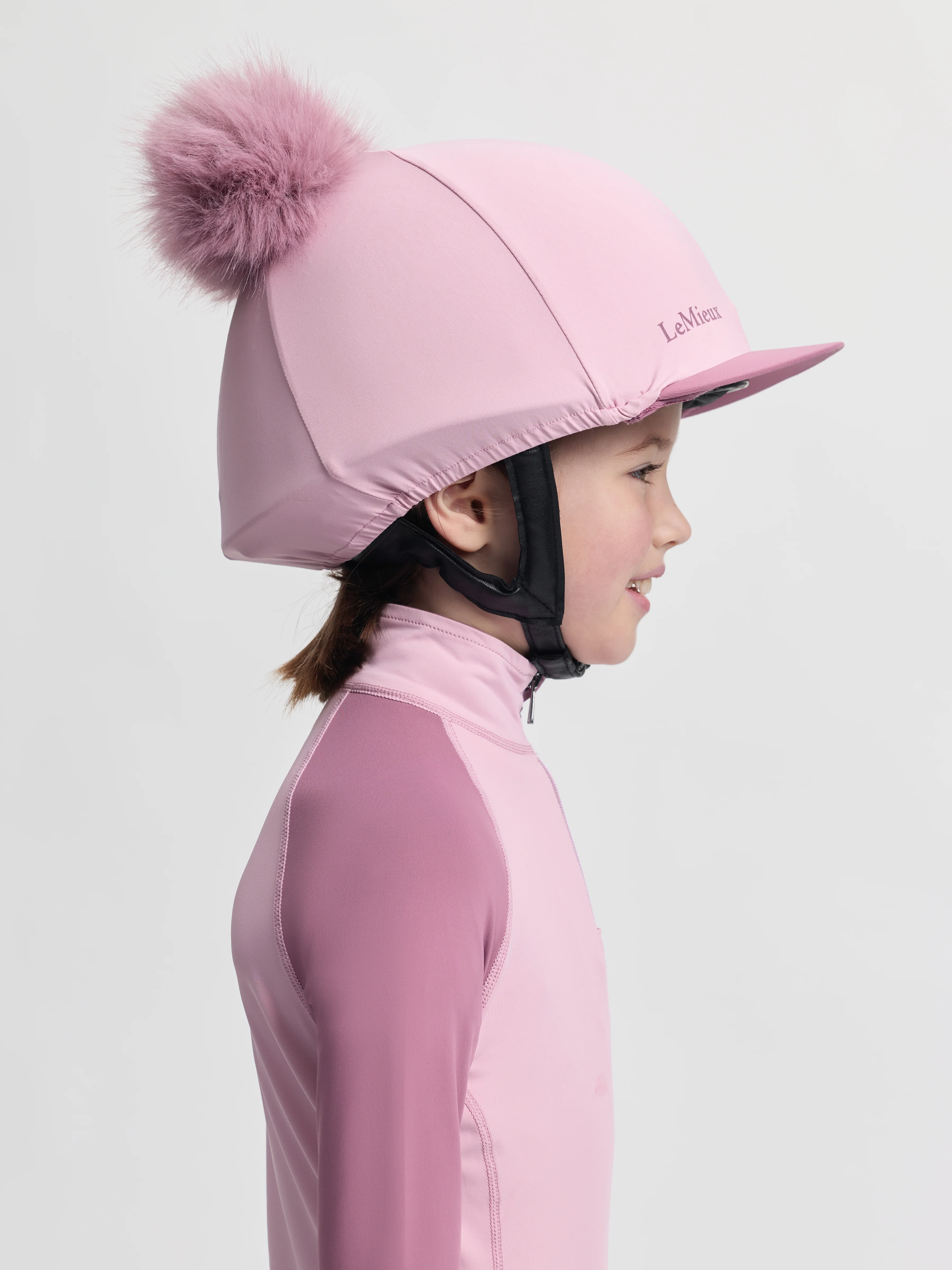 Le Mieux Mini Double Pom Hat Silk Fondant - Image 2