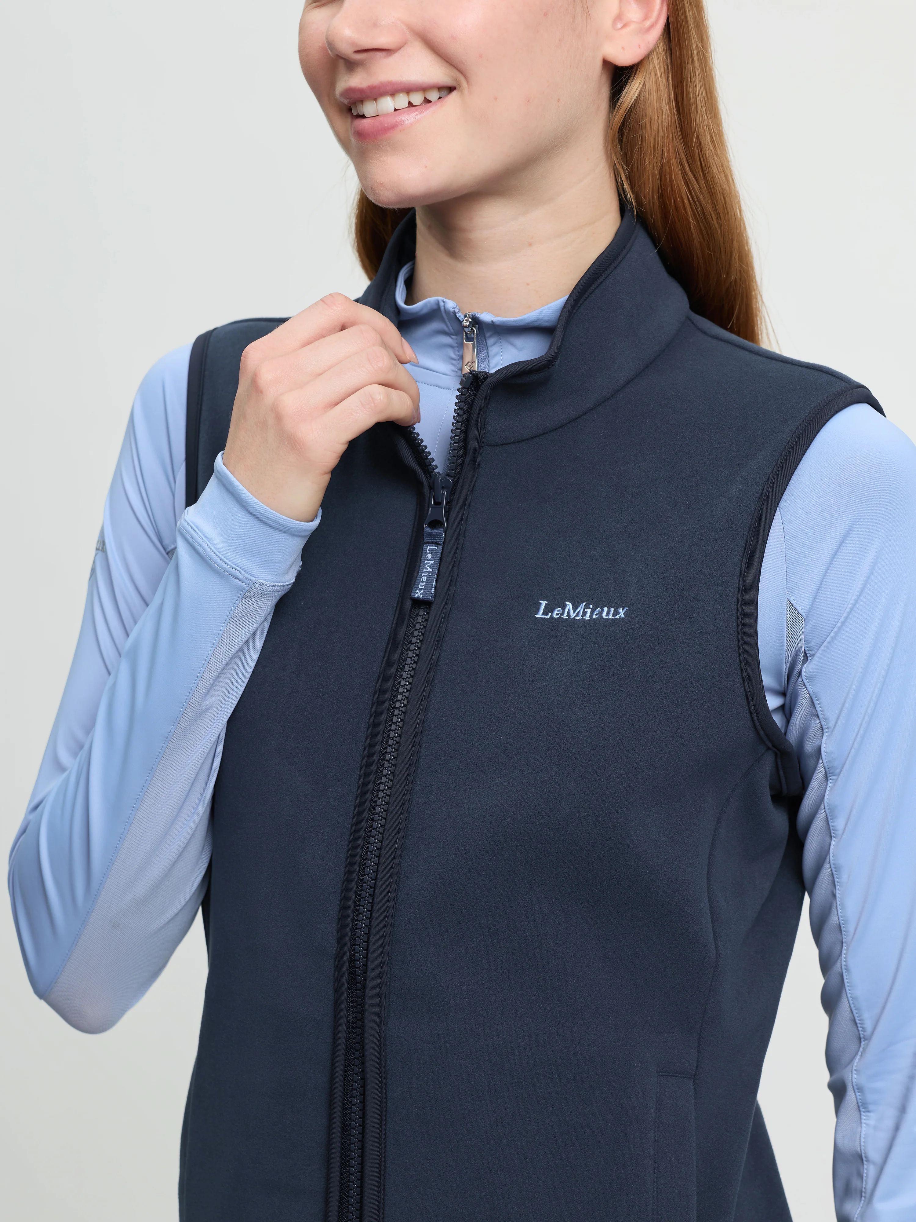 Le Mieux Roberta Fleece Gilet Navy - Image 3