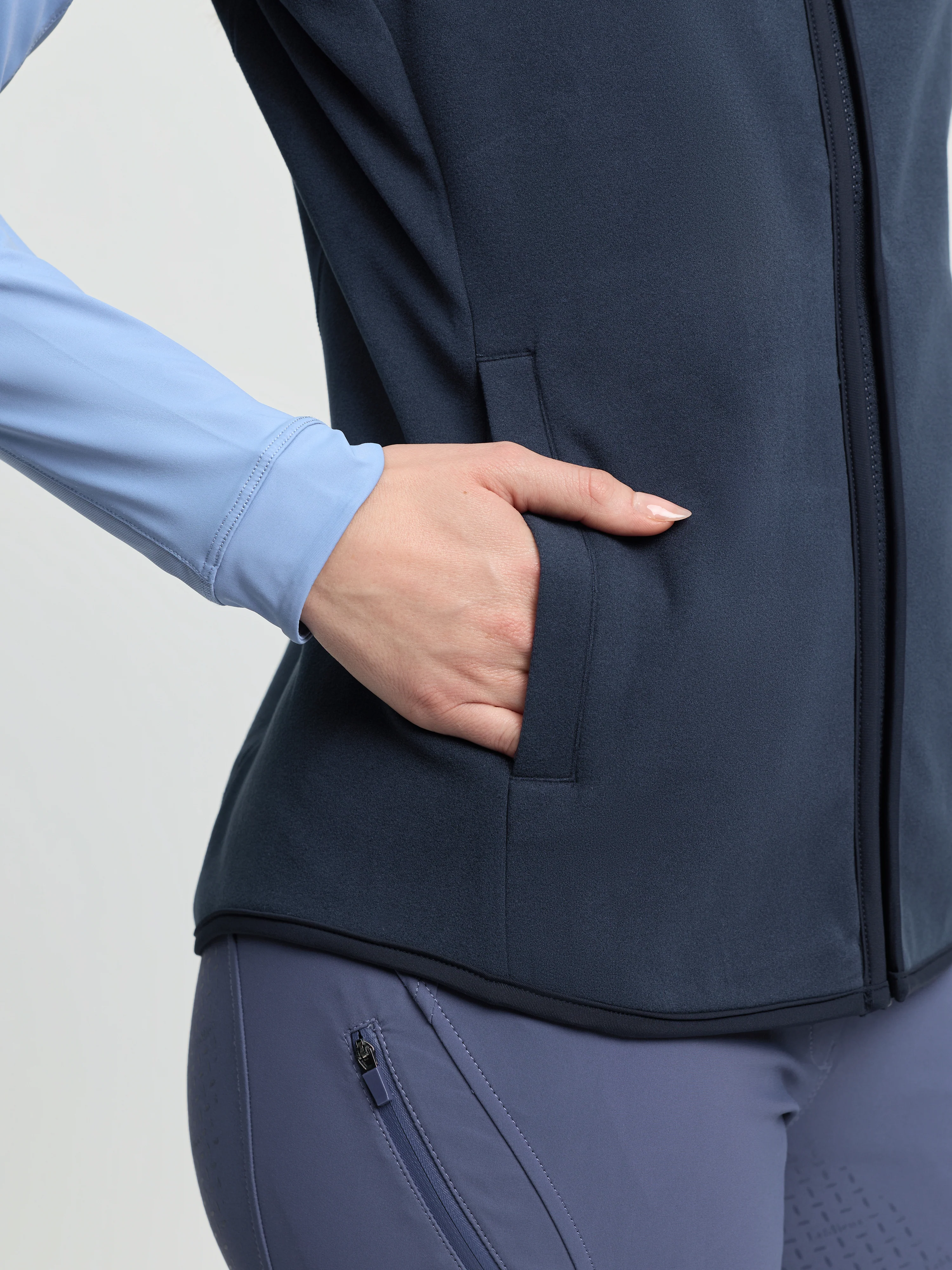 Le Mieux Roberta Fleece Gilet Navy - Image 4