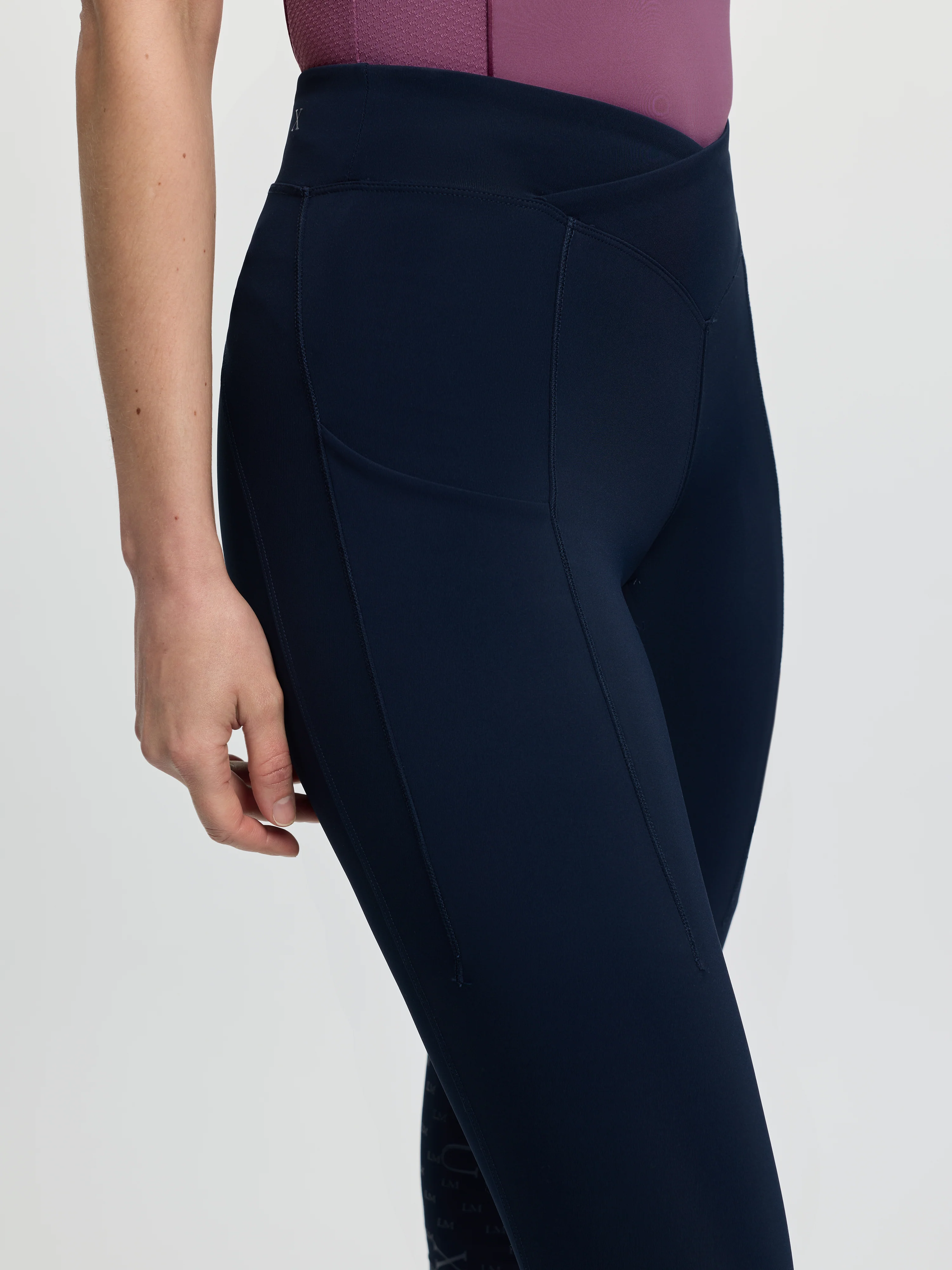 Le Mieux Simone Cross Over Half Seat Pull On Navy - Image 3