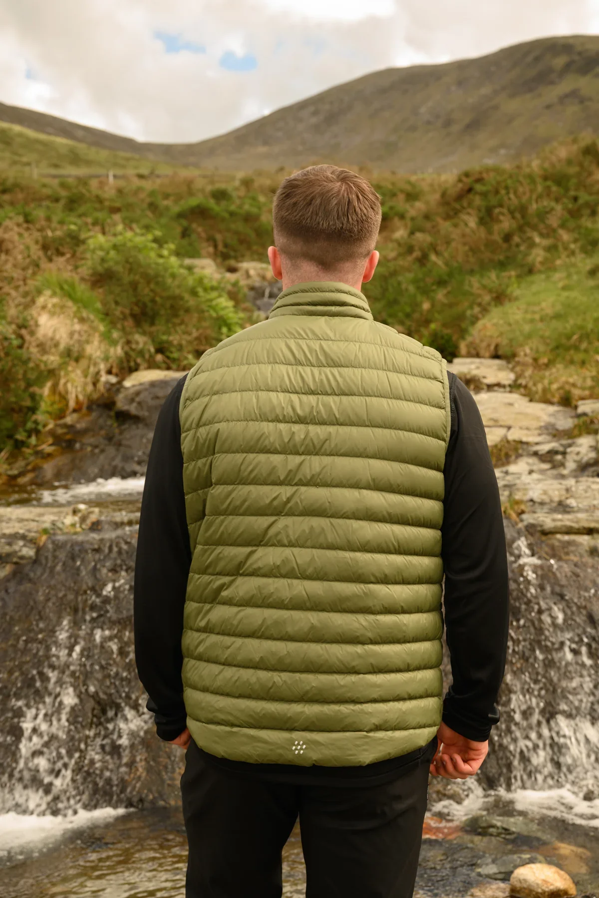 Mac In A Sac Mens Alpine Down Gilet Khaki - Image 4
