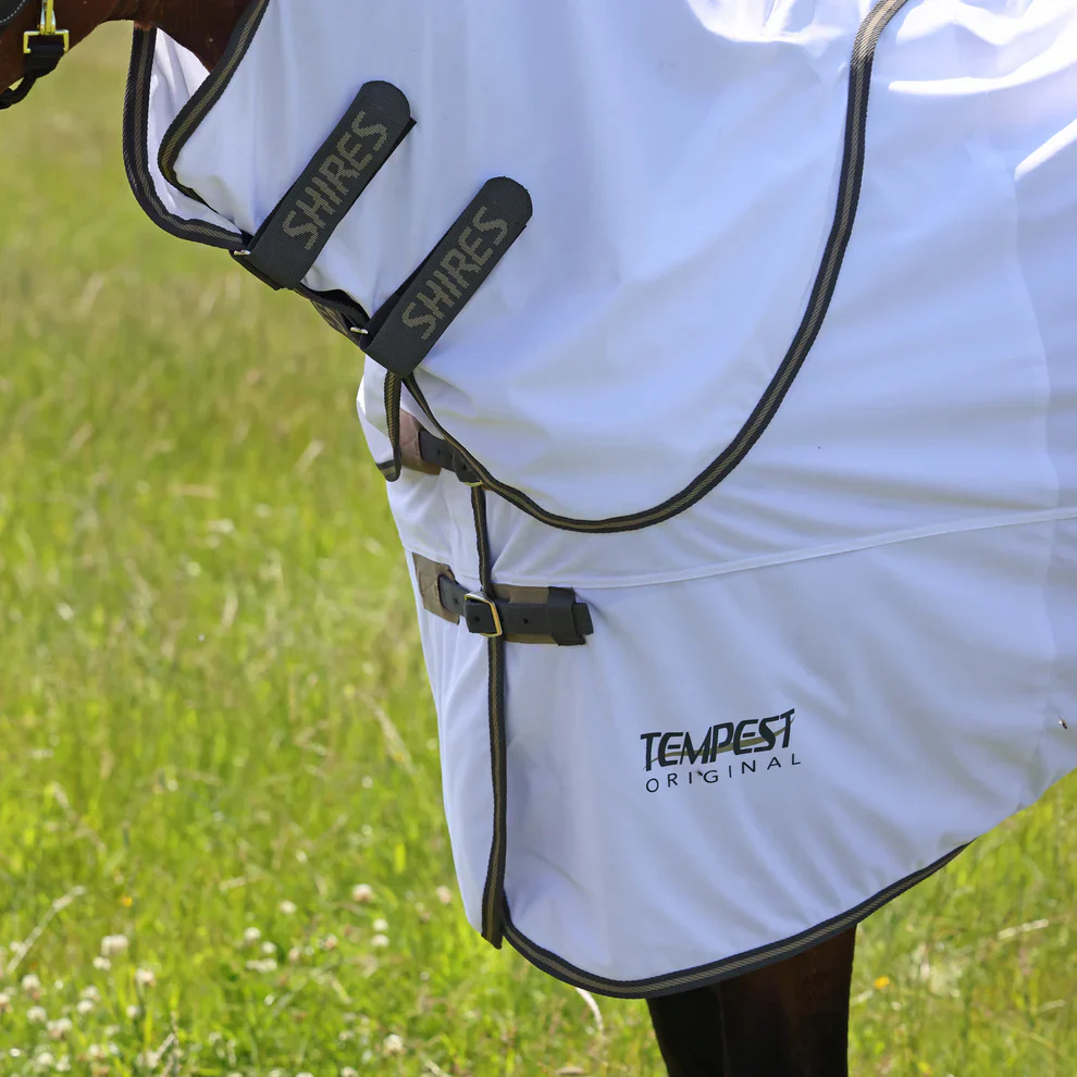 Shires Tempest Original Fly Rug & Neck Set White / Grey - Image 6
