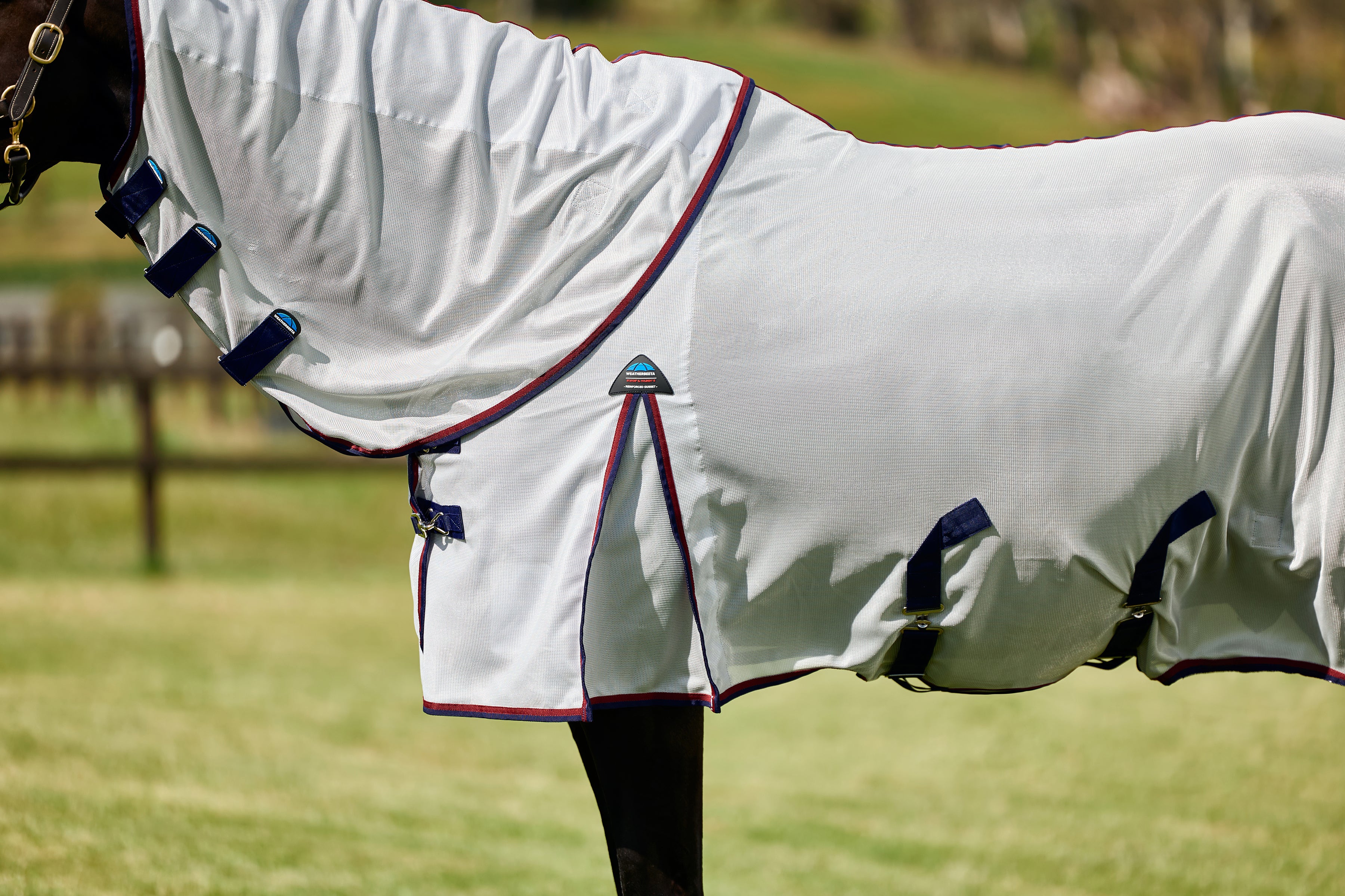 Weatherbeeta Comfitec Airflow Fly Sheet Detach-A-Neck Grey/Navy/Burgundy - Image 4
