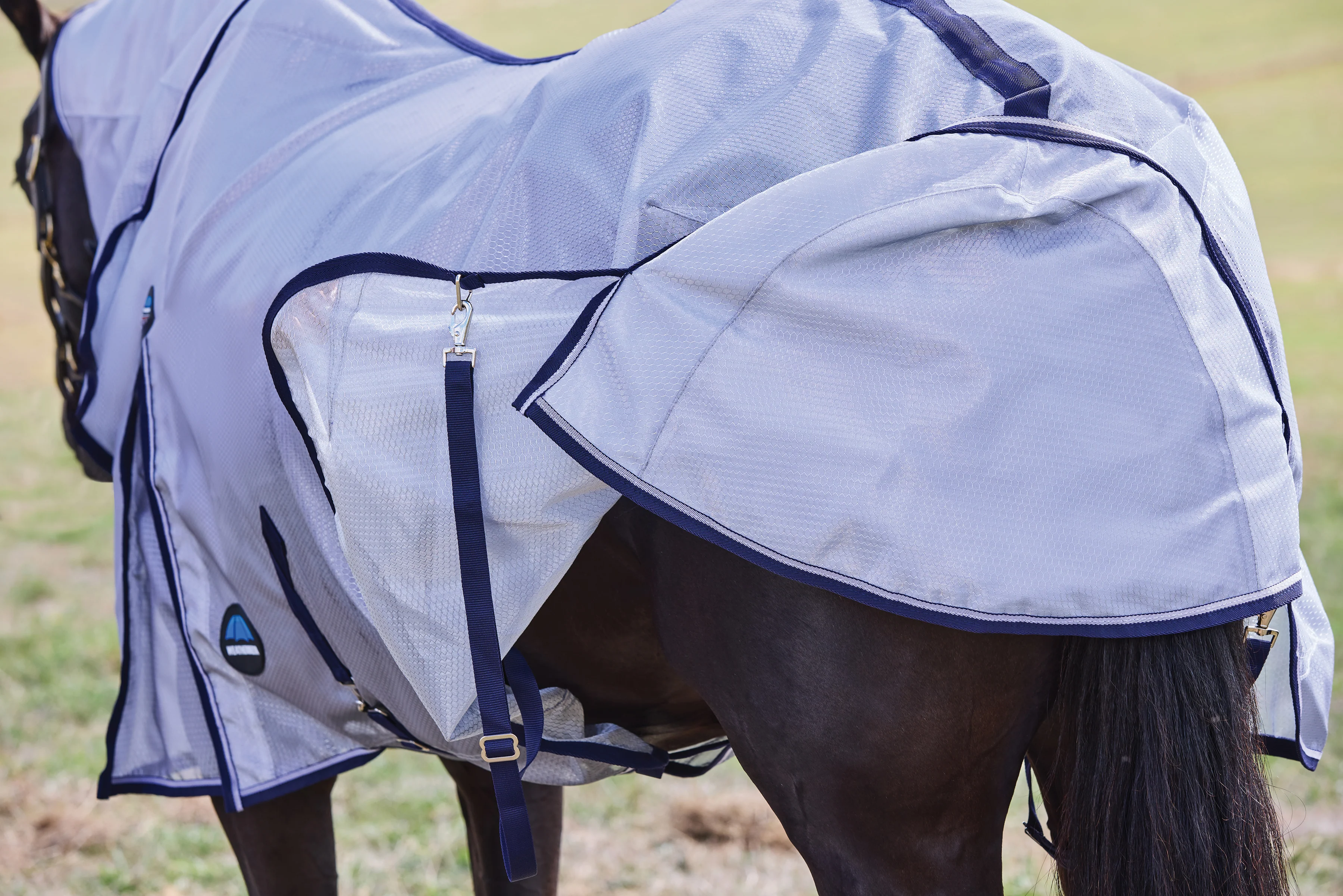 Weatherbeeta Comfitec Hexi Shield Fly Sheet Combo Silver/Navy/White - Image 5