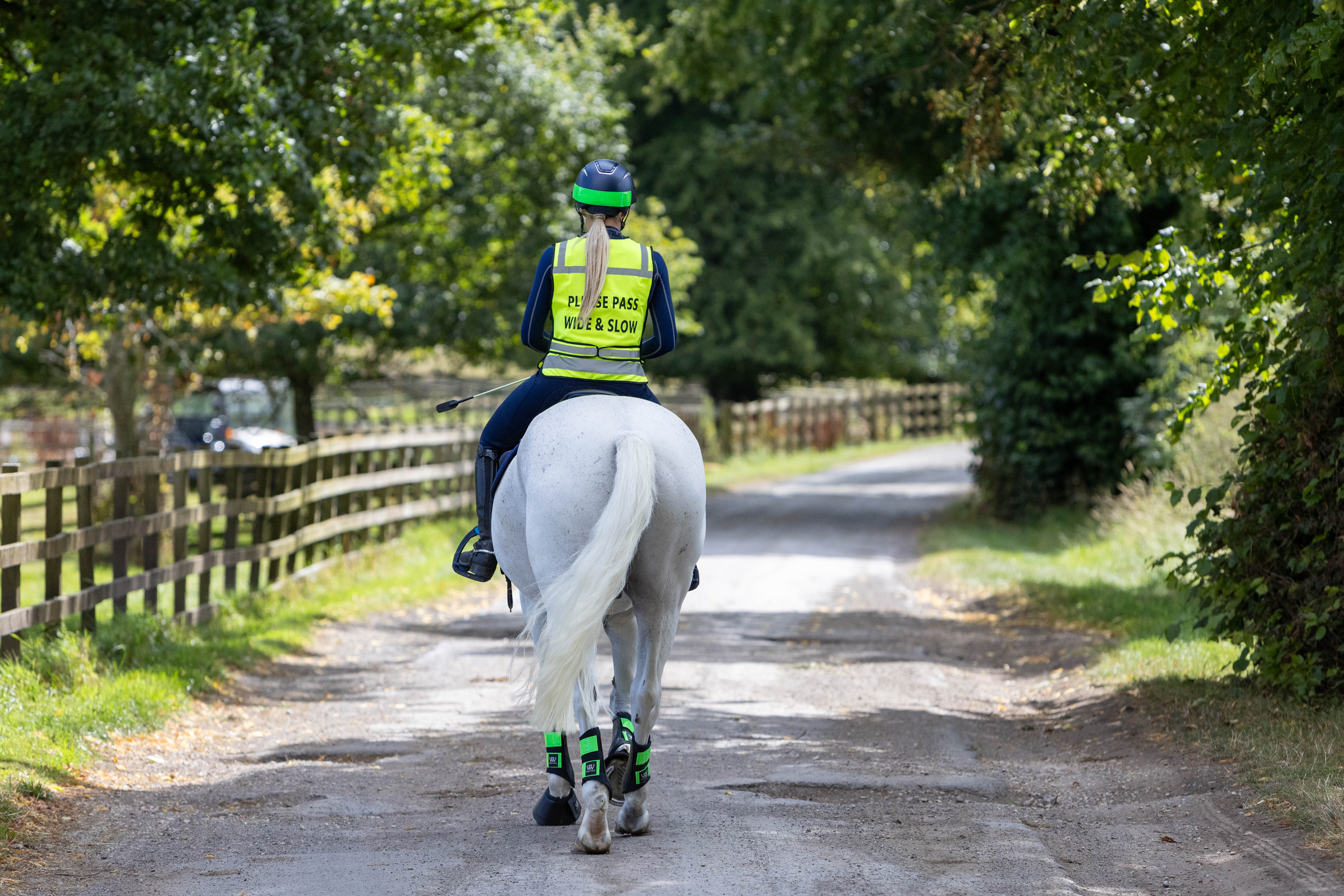 Woof Wear Hi Vis Riding Vest - Image 3